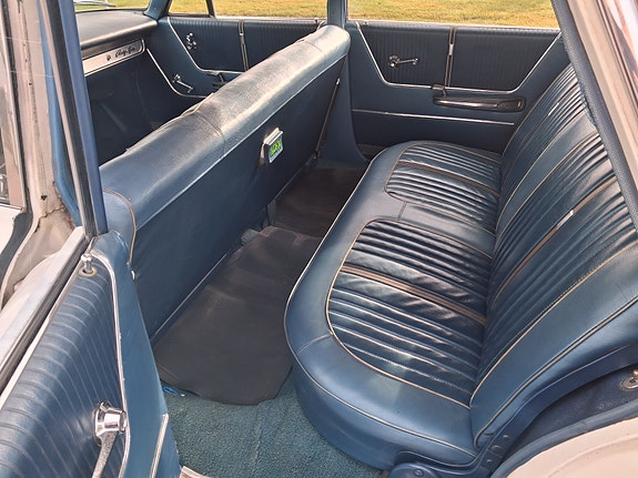 Ford V8 7 of 15