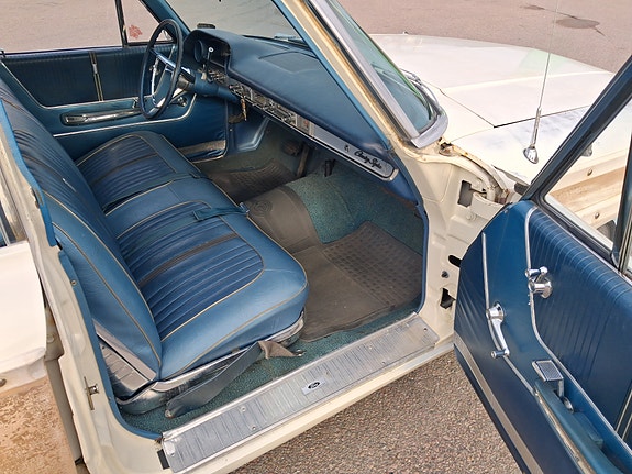 Ford V8 8 of 15