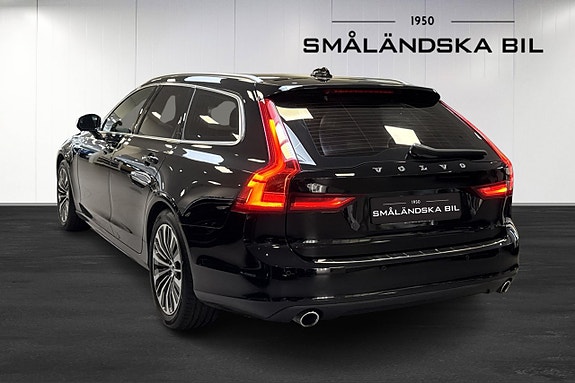 Volvo V90 3 of 5