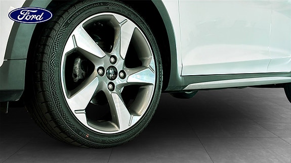 Ford Fiesta 9 of 12