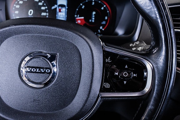 Volvo XC90 19 of 20