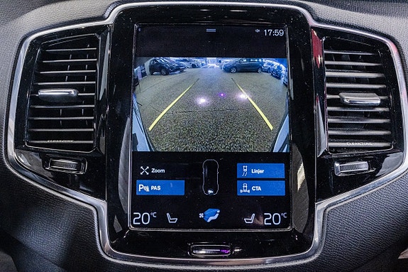 Volvo XC90 20 of 20