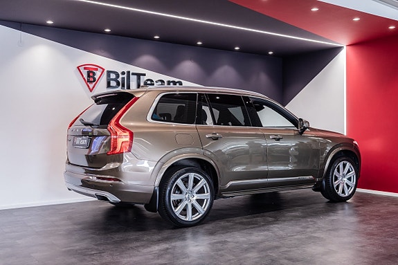 Volvo XC90 7 of 20