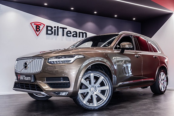 Volvo XC90 3 of 5