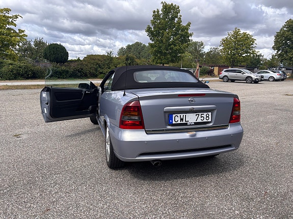 Opel Astra 3 of 5