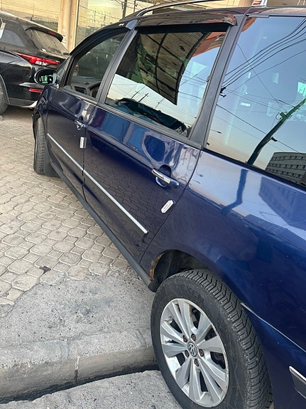 Volkswagen Sharan 3 of 4