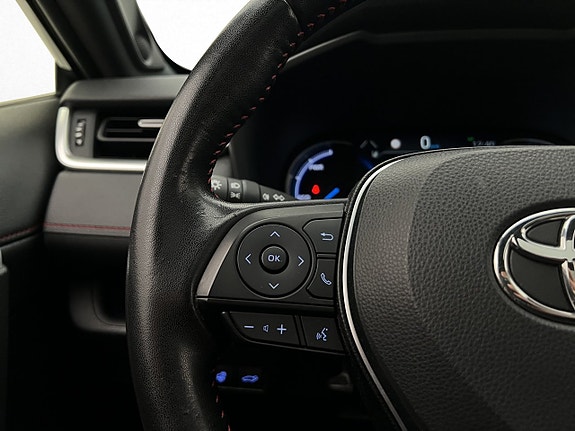 Toyota RAV4 Plug-in Hybrid 17 of 30