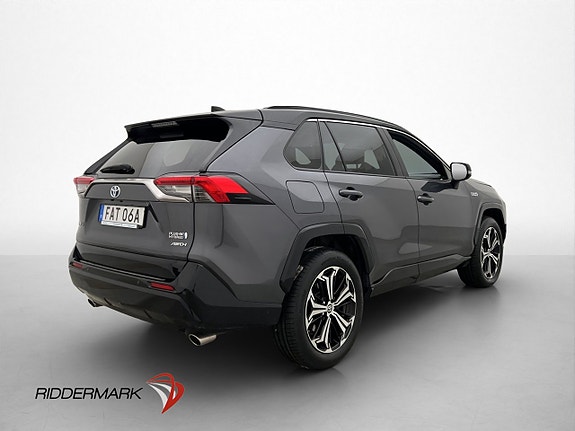 Toyota RAV4 Plug-in Hybrid 8 of 30