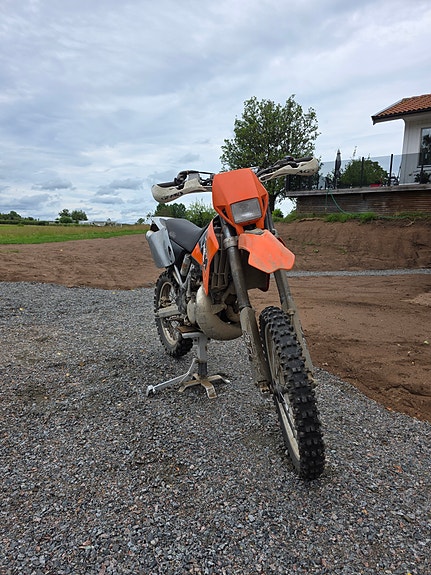 KTM EXC 200 2 of 6