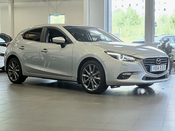 Mazda 3 2 of 5