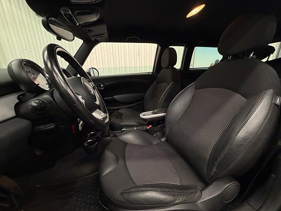 MINI Clubman Cooper D 8 of 18