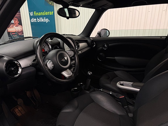 MINI Clubman Cooper D 7 of 18