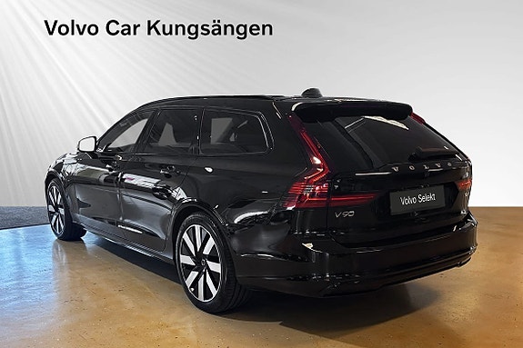 Volvo V90 4 of 27