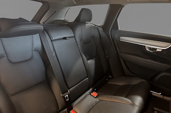 Volvo V90 11 of 27