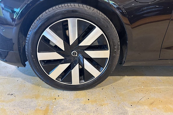 Volvo V90 14 of 27