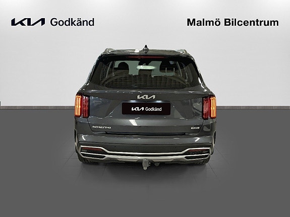 Kia Sorento 5 of 23