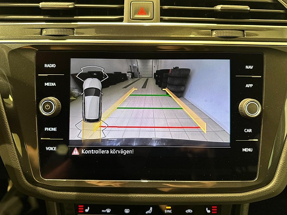 Volkswagen Tiguan 16 of 17