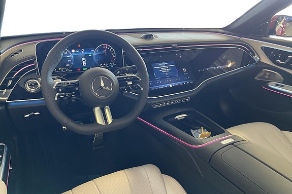 Mercedes-Benz E400 e 8 of 25