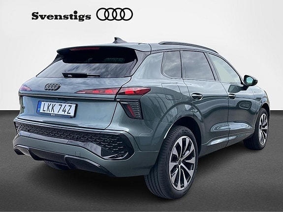Audi Q3 6 of 16
