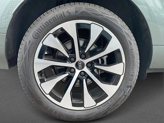 Audi Q3 8 of 16