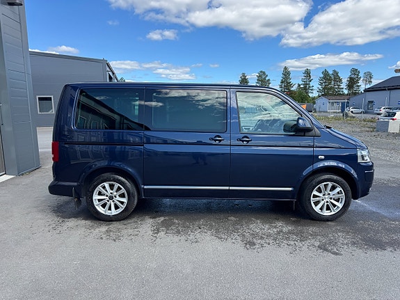 Volkswagen Multivan 6 of 27