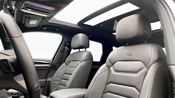Volkswagen Touareg 8 of 12