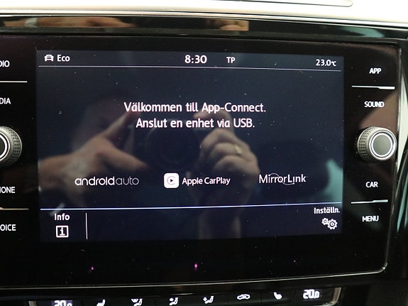 Volkswagen Passat Alltrack 11 of 12