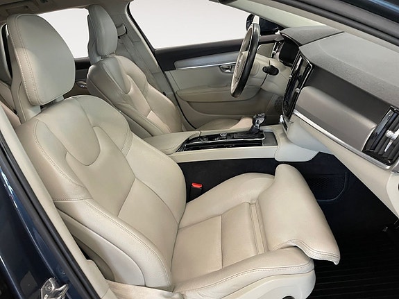 Volvo V90 15 of 22