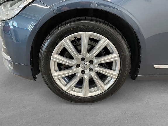 Volvo V90 8 of 22