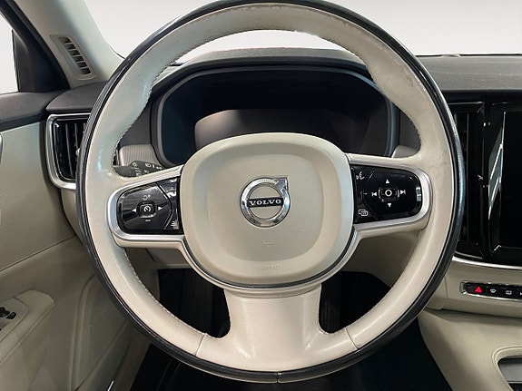 Volvo V90 13 of 22