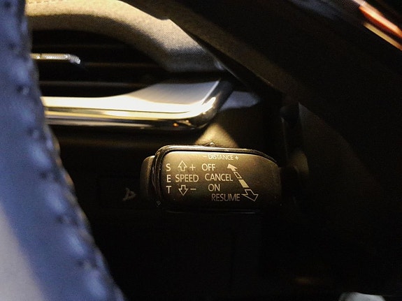 Skoda Enyaq 12 of 16