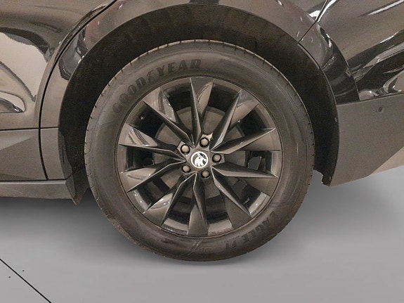 Skoda Enyaq 9 of 16