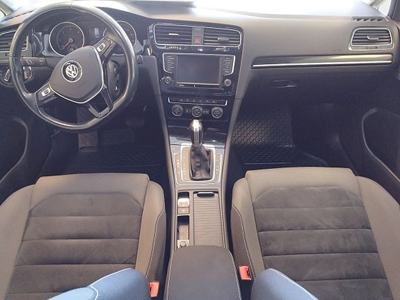 Volkswagen Golf VII 10 of 21