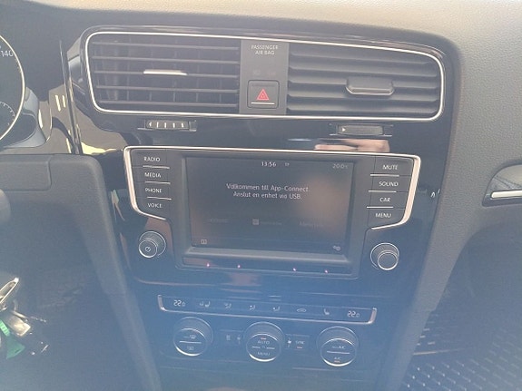Volkswagen Golf VII 21 of 21