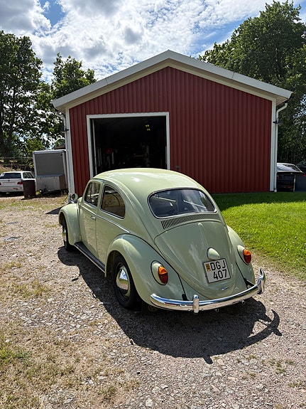 Volkswagen 1200 3 of 5