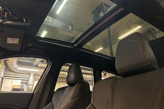 BMW iX1 18 of 22