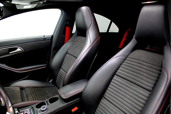 Mercedes-Benz AMG GT Black Series 18 of 26