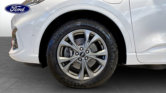 Ford Kuga 9 of 19