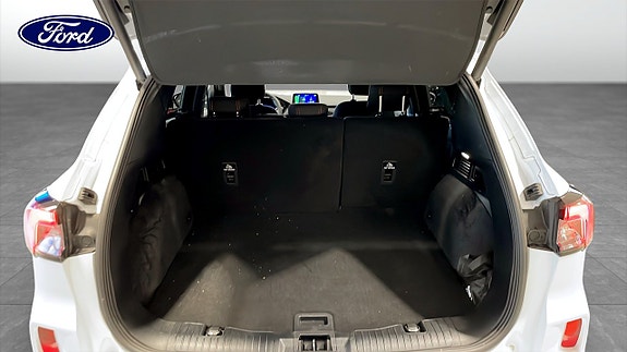 Ford Kuga 10 of 19