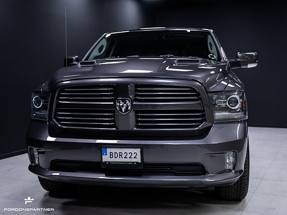 Dodge RAM 1500 5 of 5