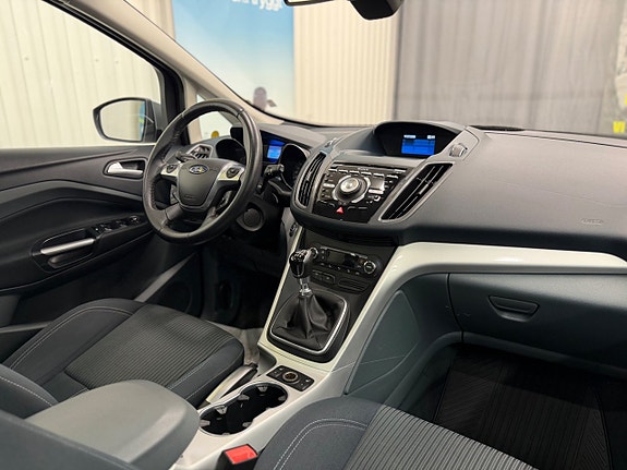 Ford Grand C-MAX 17 of 24