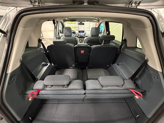 Ford Grand C-MAX 23 of 24