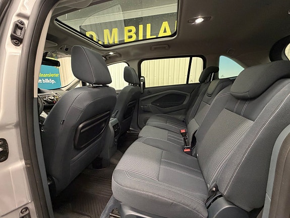 Ford Grand C-MAX 18 of 24