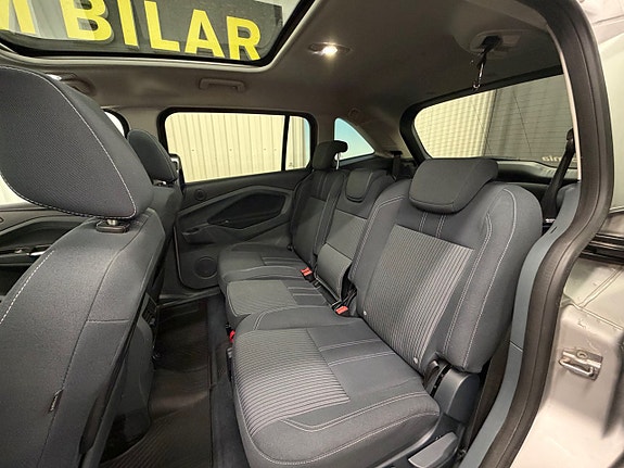 Ford Grand C-MAX 19 of 24
