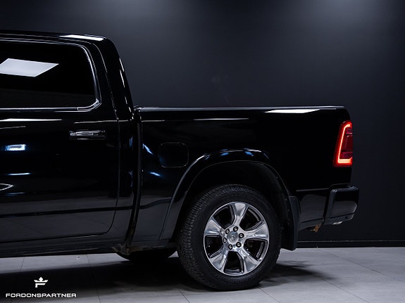 Dodge RAM 1500 3 of 5