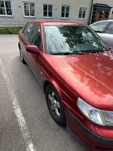 Saab 9-5 2 of 5
