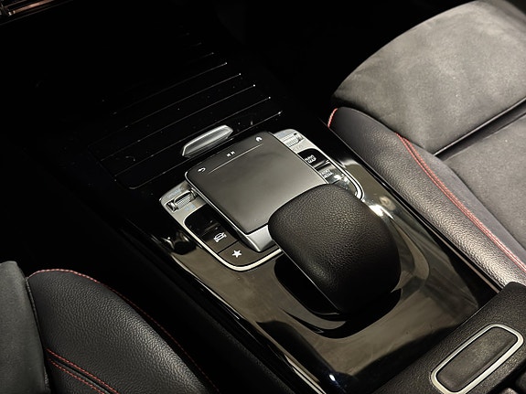 Mercedes-Benz A180 15 of 18