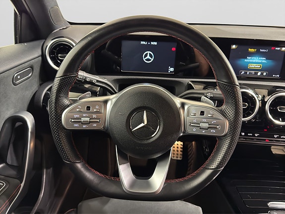 Mercedes-Benz A180 13 of 18