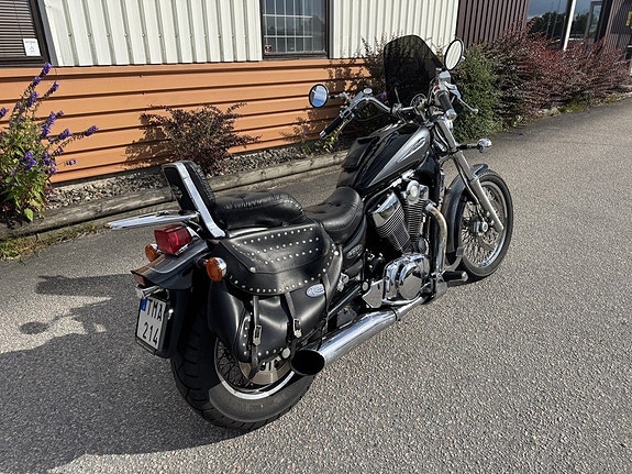 Suzuki VS1400GLP Intruder 1.4 2 of 5