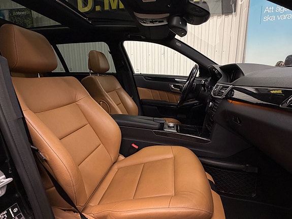 Mercedes-Benz E350 15 of 23